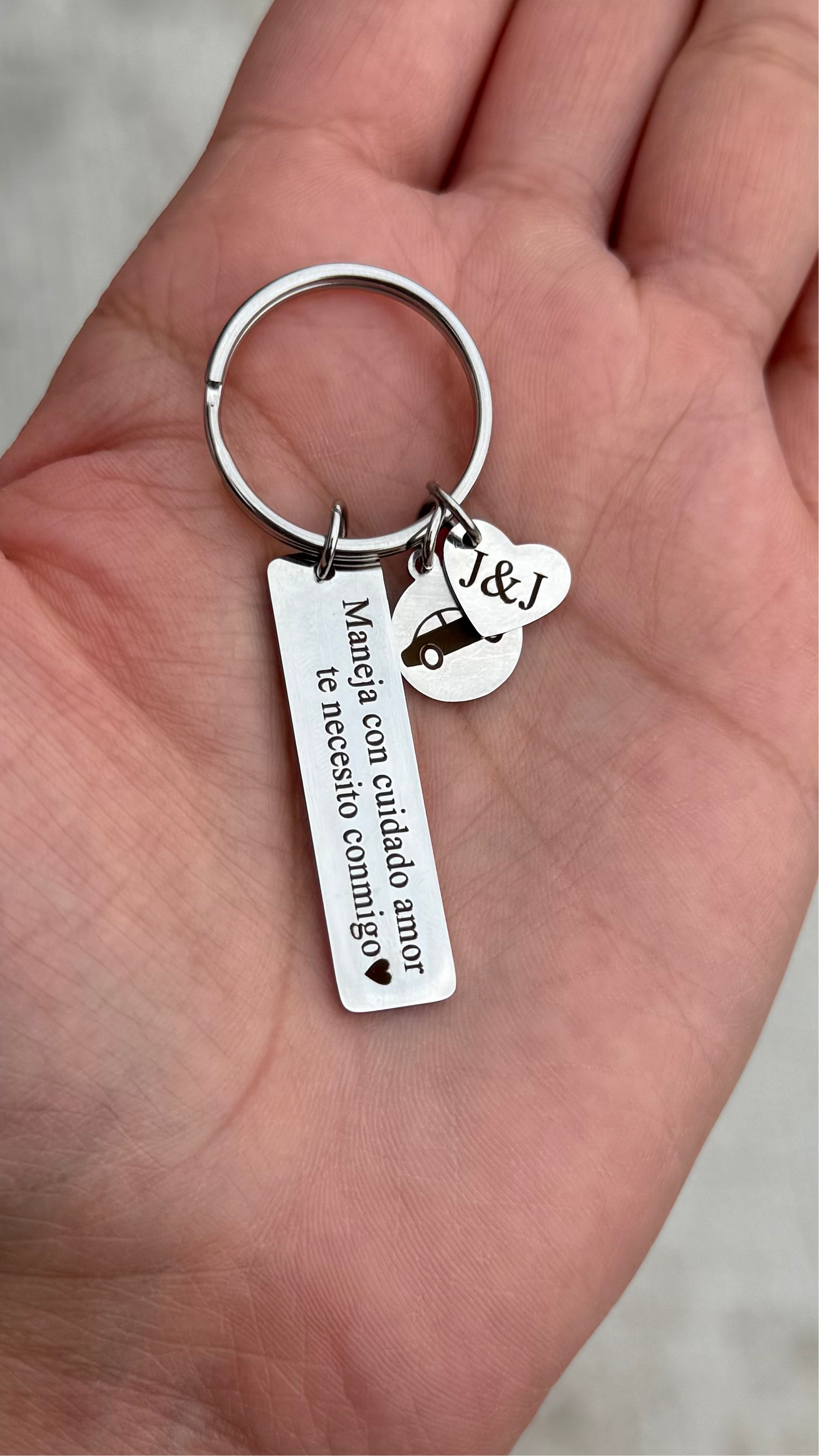 Llavero Drive - Personalizado en acero inoxidable.