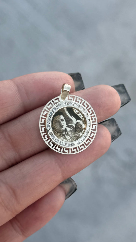 Dije grecas 2.2cm Oro 10k