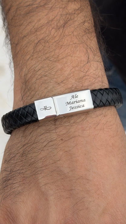 Pulso Alex – Acero Plateado Personalizado