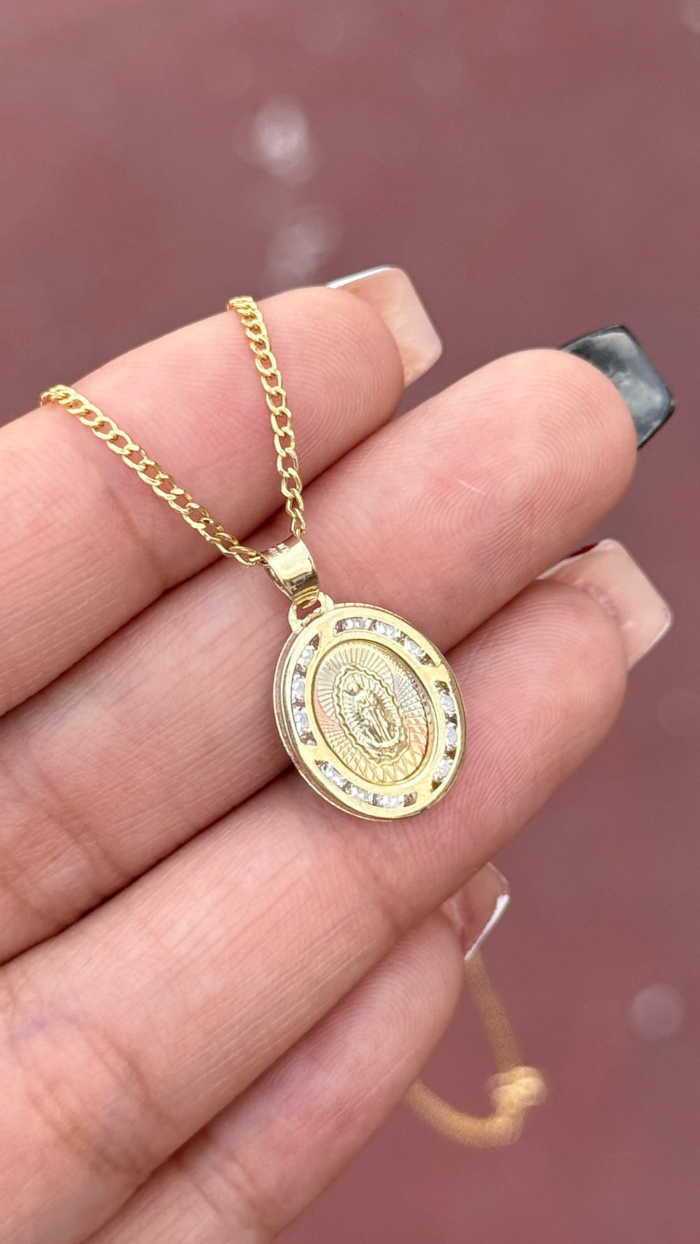 Cadena con medalla de Virgen Modelo florentino Oro 10k