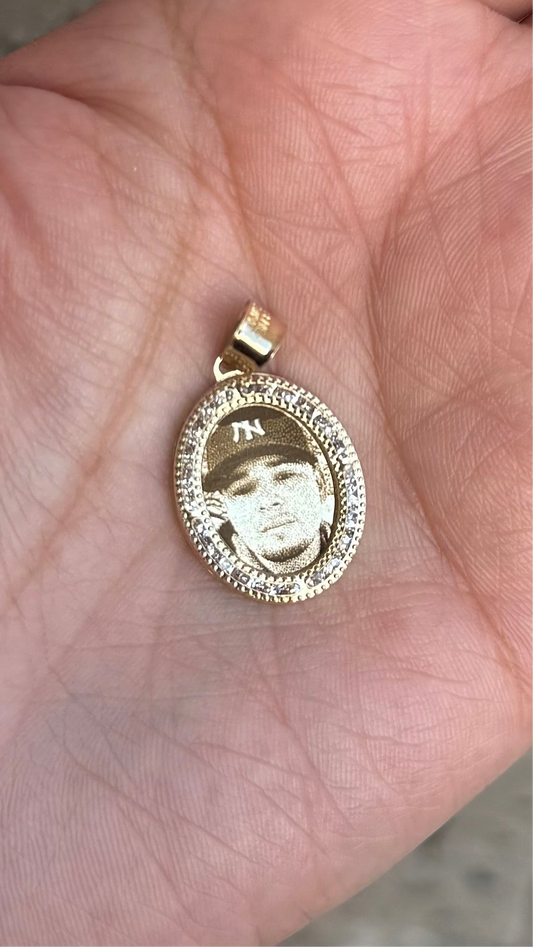 Medalla ovalo Oro 10k