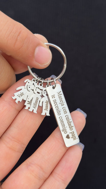 Llavero Drive personalizado con dije de niños