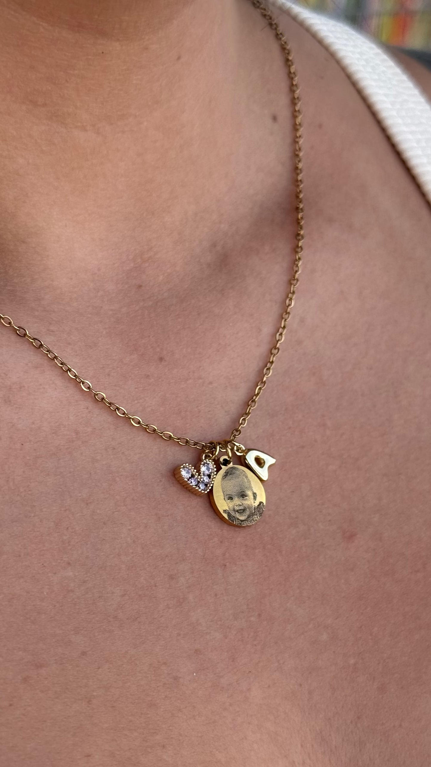 Collar Amelia - círculo con foto e inicial