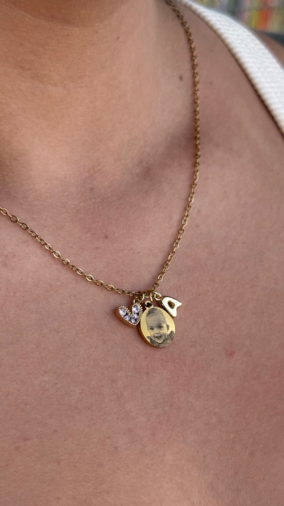 Collar Amelia - círculo con foto e inicial