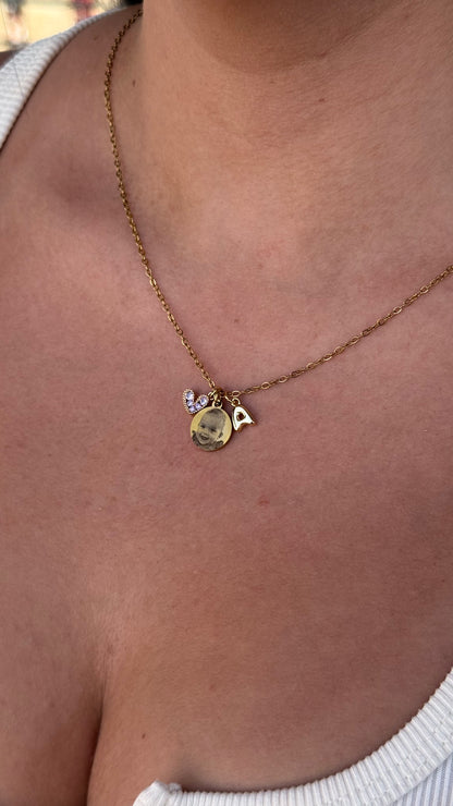Collar Amelia - círculo con foto e inicial