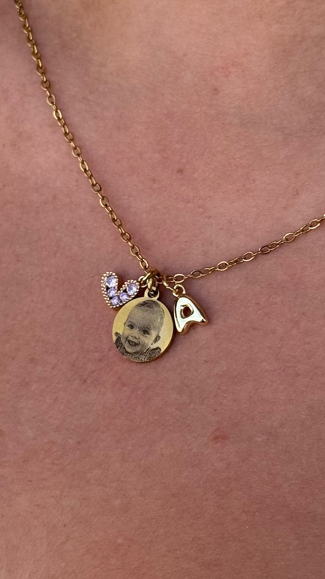 Collar Amelia - círculo con foto e inicial